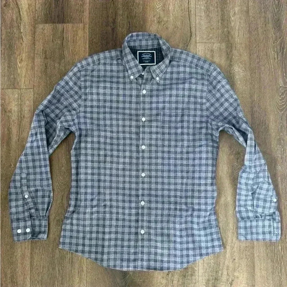 Charles Tyrwhitt button up shirt. Men’s size medium, extra slim fit. Blue plaid. - Picture 1 of 6